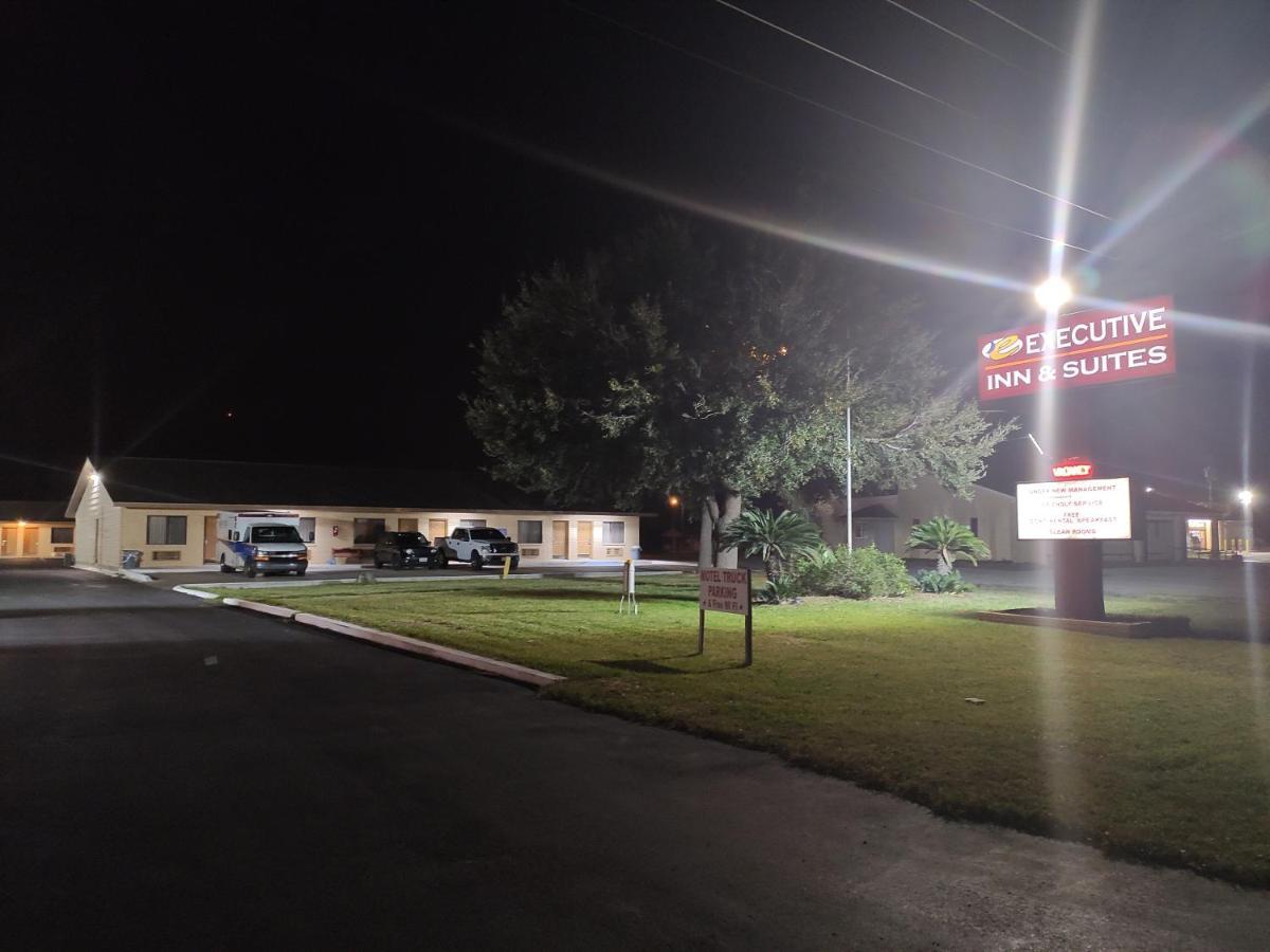 Hebbronville Executive Inn Exterior foto